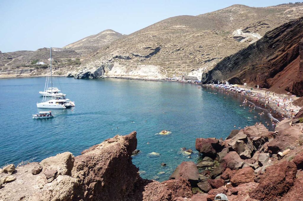 Qual a melhor praia para ficar em Santorini?