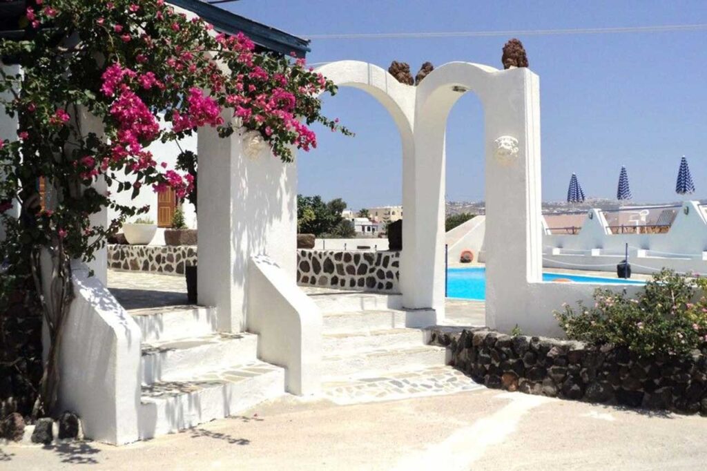 Encontre hotéis em Santorini e qualquer outro destino do mundo!