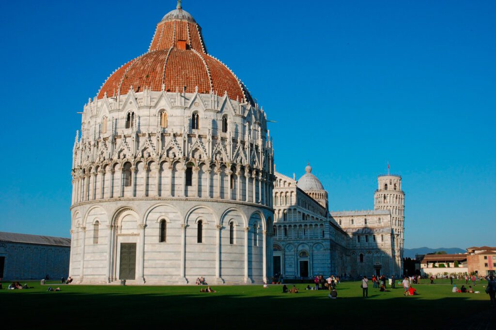 Qual a melhor época para visitar Pisa?